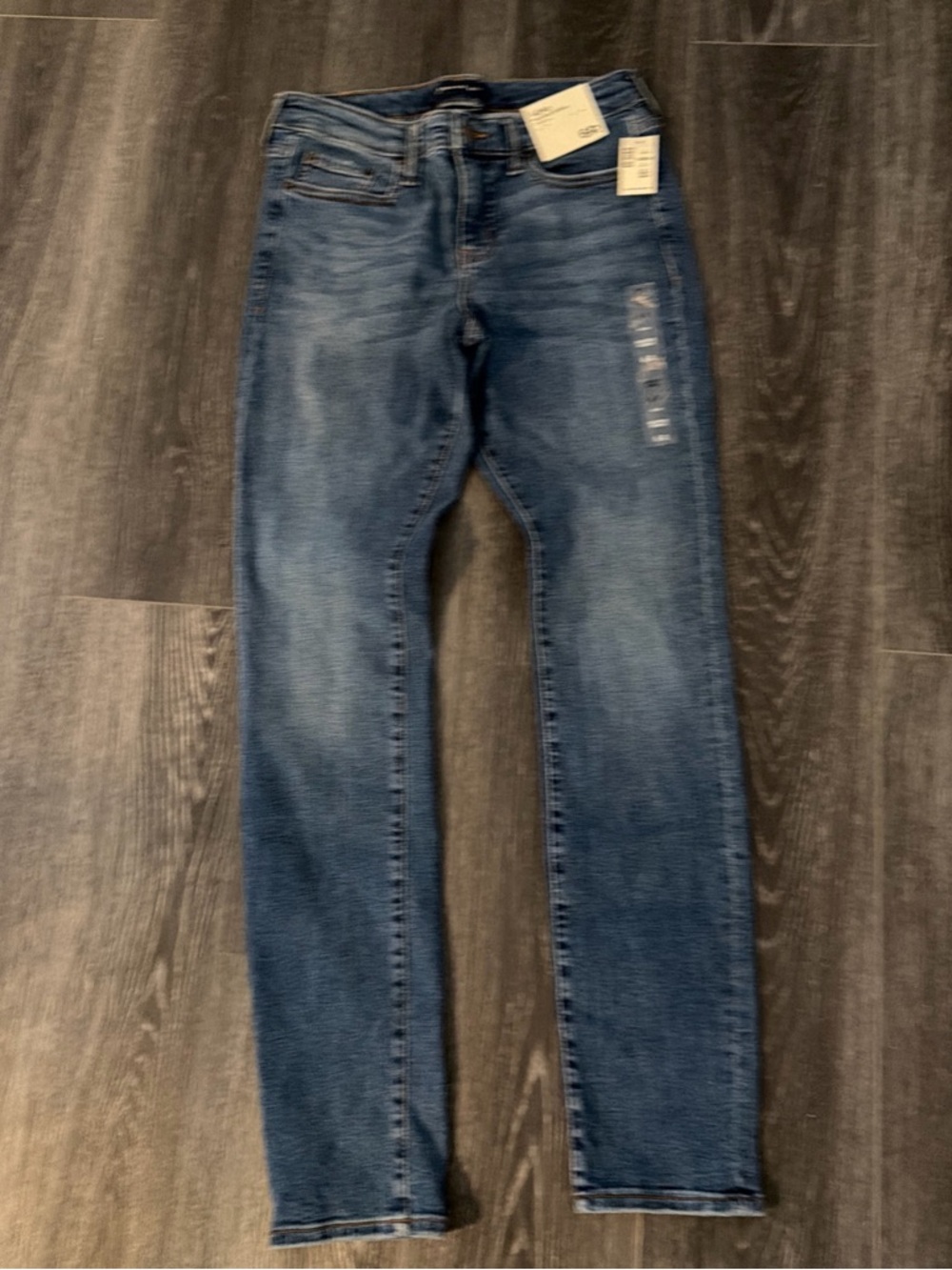 Aeropostale Women's Skinny Jeans - Medium Blue Wash